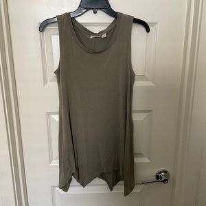 LOGO Lori Goldstein Sharkbite Hem Tank Top - Olive Green - Size XS